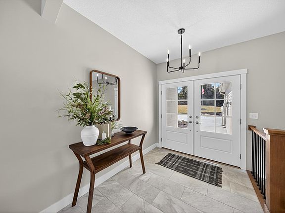 5th image of 428 8th St SW
