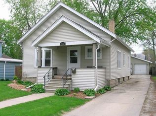 742 Hammond Ave, Aurora, IL 60506