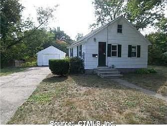 2nd image of 14 Jubrey Ln