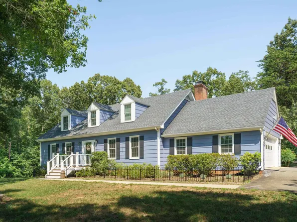 2315 Westover Dr, Charlottesville, VA 22901