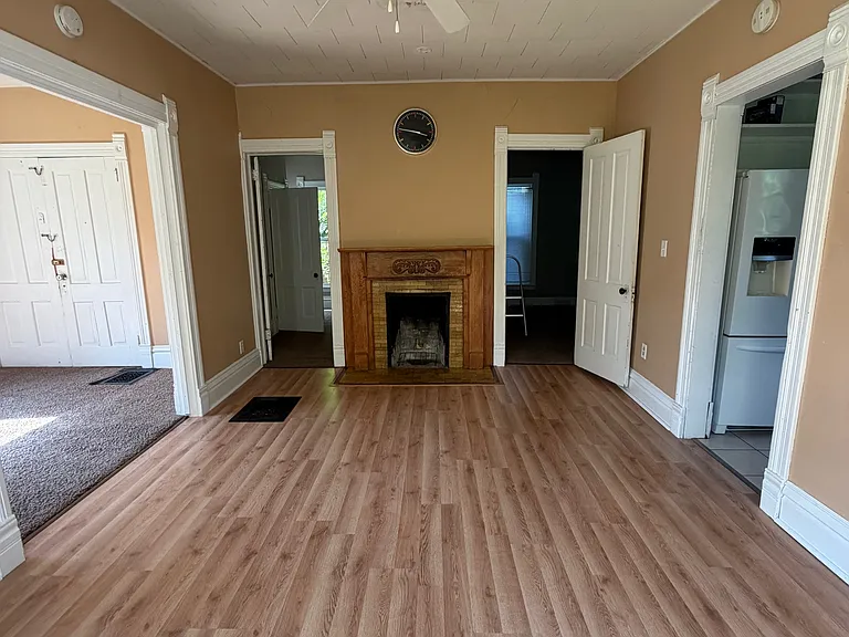 914 Washington St #1 — Photo 3