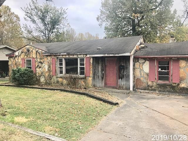 1st image of 764 Park Avenue Ct