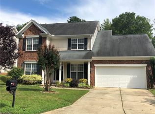 6303 Thornblade Ct, Greensboro, NC 27410