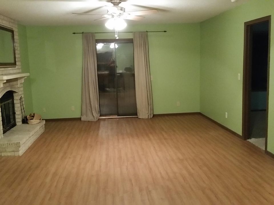 Living Room with doorway to master bedroom
