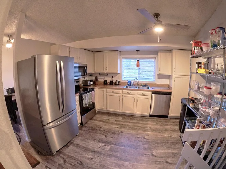4983 Wood Brook Ct — Photo 8