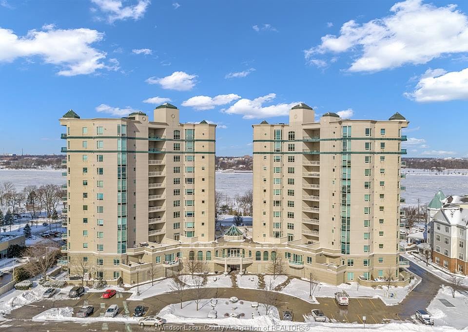 1st image of 4955 Riverside Dr E #202
