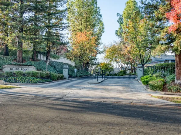 320 W Bluff Ave APT 105, Fresno, CA 93711