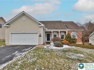 1384 Hennaberry Ln, Easton, PA 18040