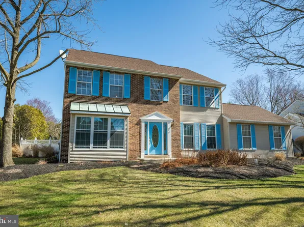 538 Heritage Oak Dr, Yardley, PA 19067