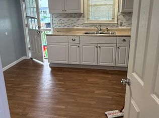 30 Church St, West Springfield, MA 01089