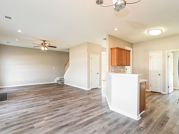 5th image of 226 Everett Park Dr