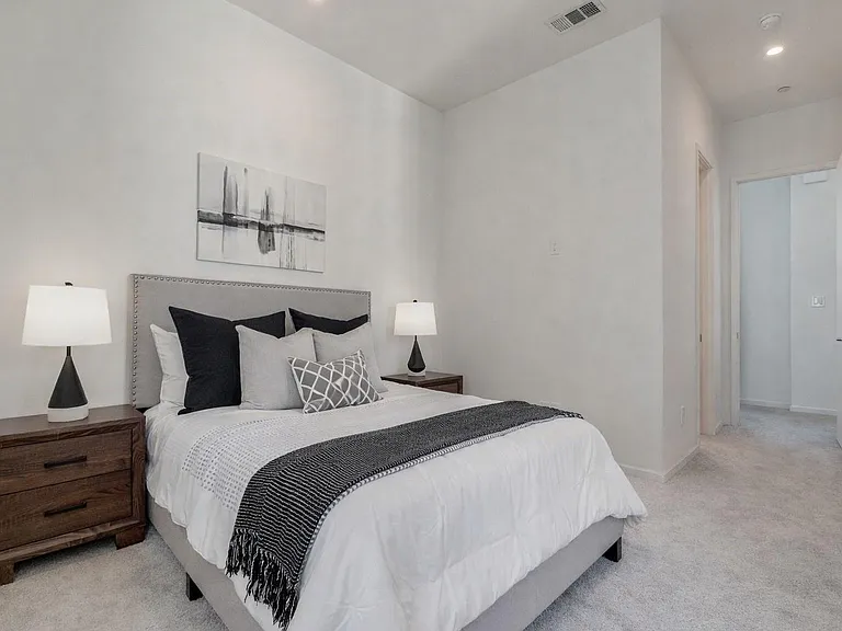 1514 N Washington Ave #105 — Photo 6