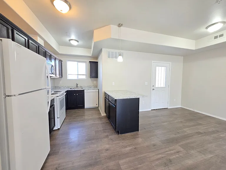 3887 W 7th Ave #B110 — Photo 9