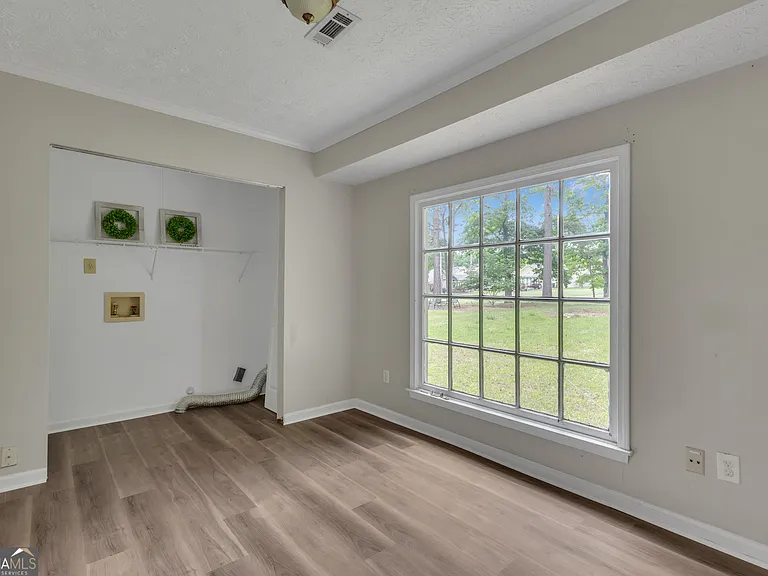 116 Crofts Cor — Photo 15