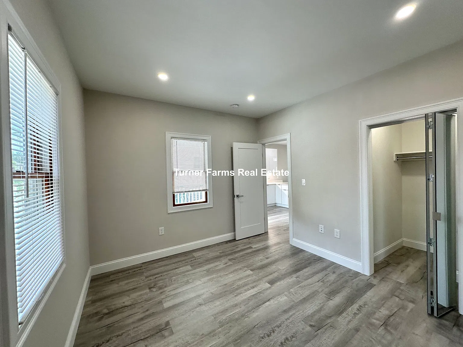 6 bed, 7777 sqft, $7,200 — Photo 4