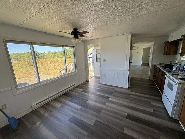 2 bed, 924 sqft, $1,400 — Photo 3