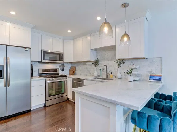 1048 Cabrillo Park Dr APT A, Santa Ana, CA 92701