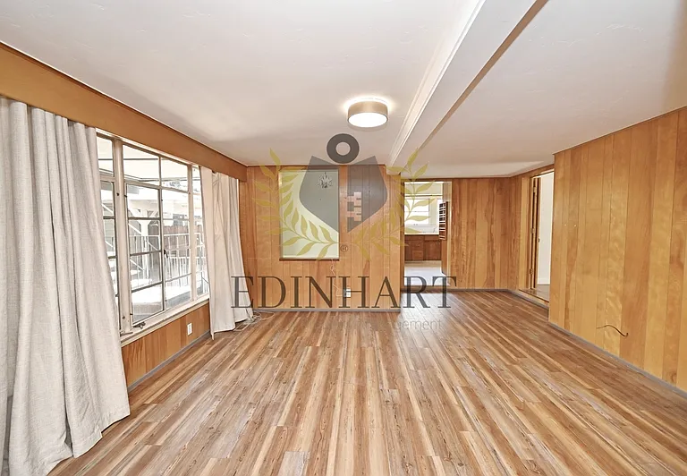 145 E University Ave — Photo 22