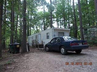 1206 W Pine Ridge Dr, Acworth, GA 30102