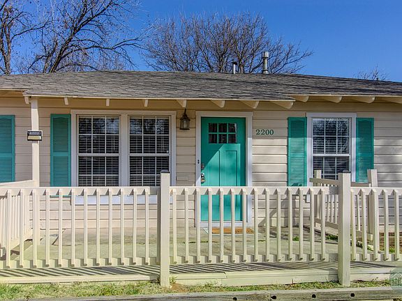 4th image of 2200 Gordon St