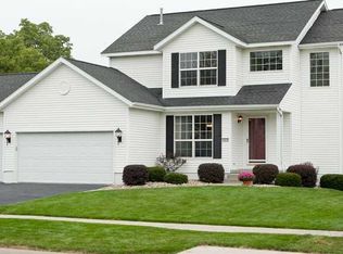 1512 Fox Trail Dr NE, Cedar Rapids, IA 52402