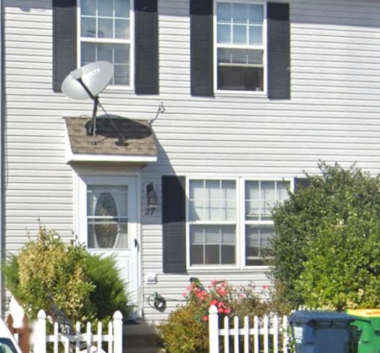 1st image of 27 Cole Blvd