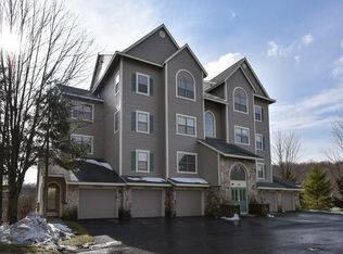 8135 Stonegate Dr, Seven Springs Resort, PA 15622