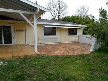 4th image of 12189 Sunset Ave
