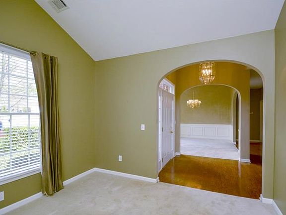 2nd image of 1115 Winthrope Park Dr