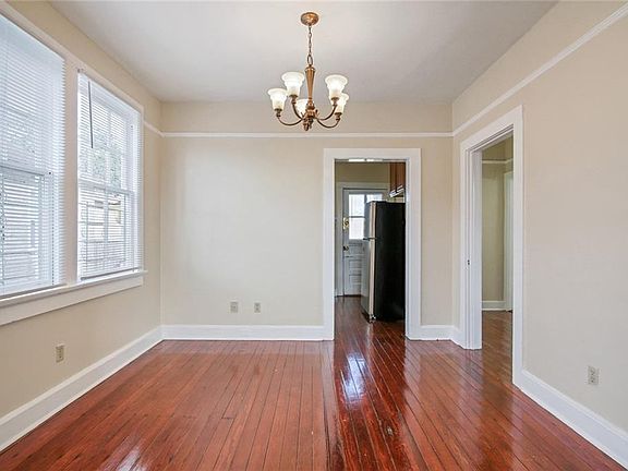 3rd image of 3647 Clermont Dr