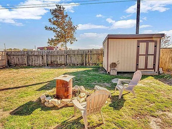 140 Amber Ln — Photo 10