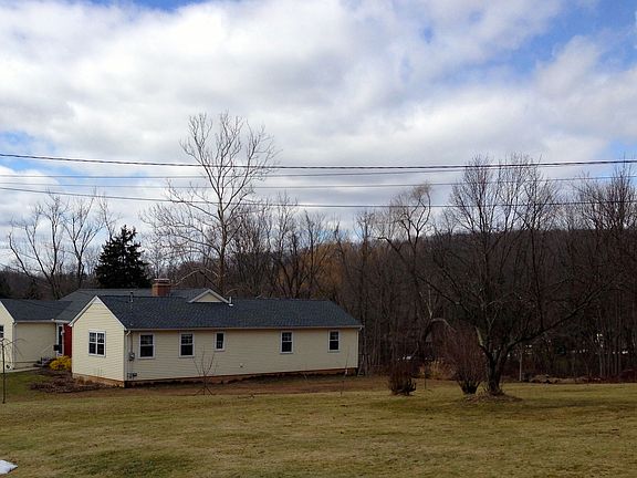 Side view showing the new huge 1000 sqft addition!