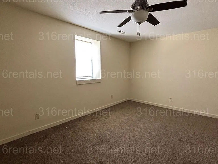 South Main Suites — Photo 2