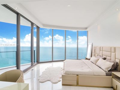 15701 Collins Ave #2901, Sunny Isles Beach, FL, 33610