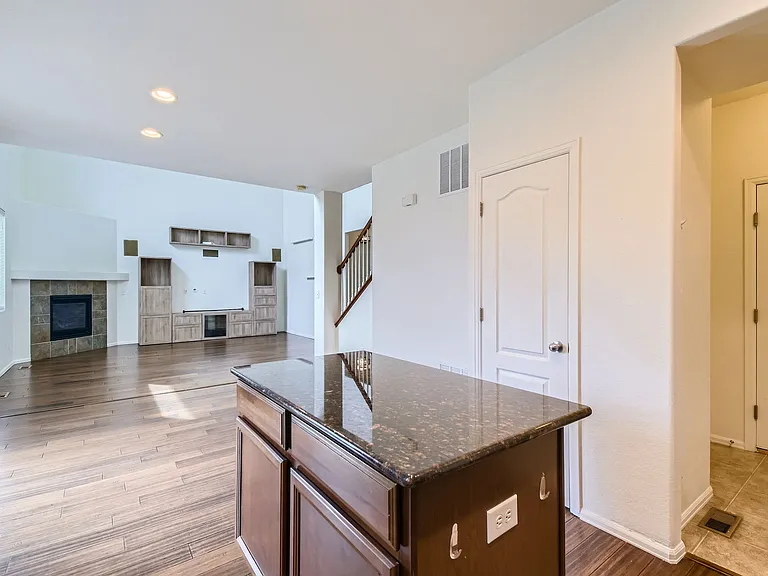 13000 Tamarac St — Photo 12