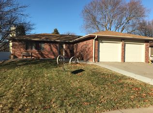 5507 Tipperary Trl, Lincoln, NE 68512