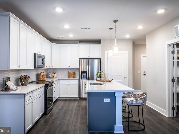 13230 Petrel St #2207, Clarksburg, MD 20871