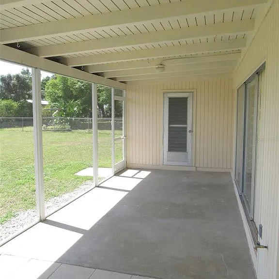 23029 Alabaster Ave — Photo 15