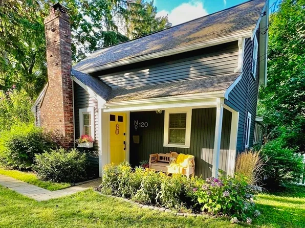 120 Polley Ln, East Walpole, MA 02032