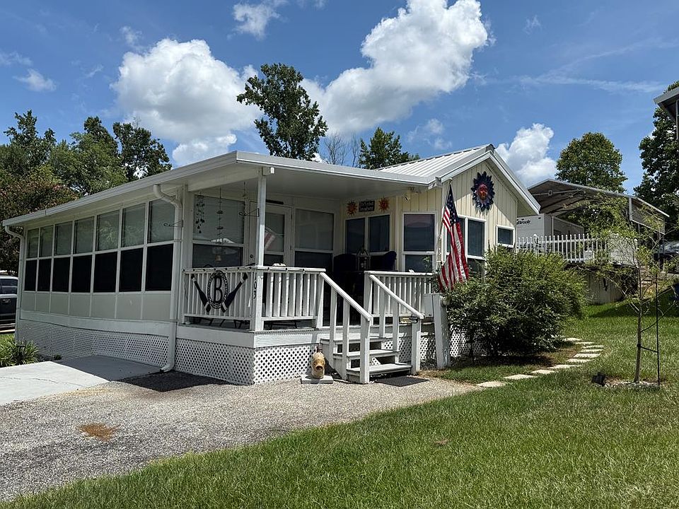 1st image of 103 Sandy Dr