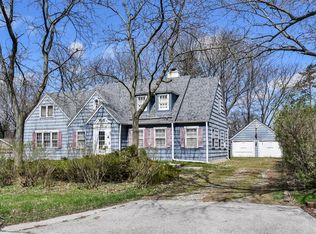 121 W 2nd Ave, New Lenox, IL 60451