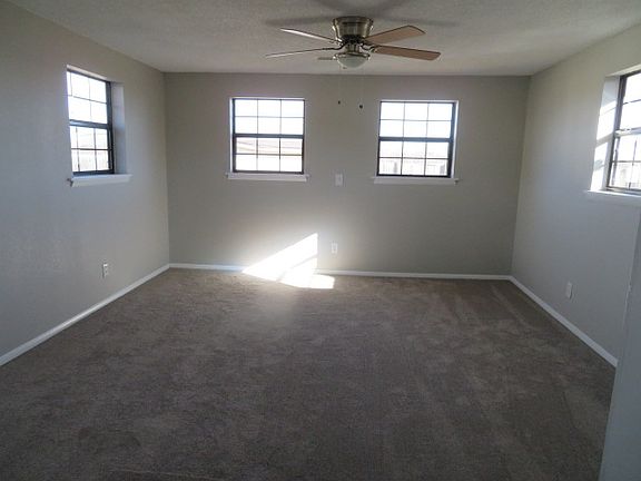 5th image of 4823 NW Floyd Ave