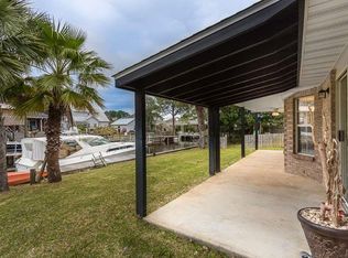 1613 Kauai Ct, Gulf Breeze, FL 32563