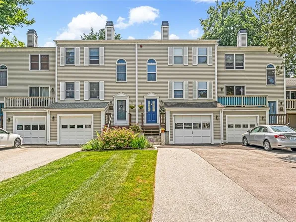 506 Clarks Row, Bristol, RI 02809