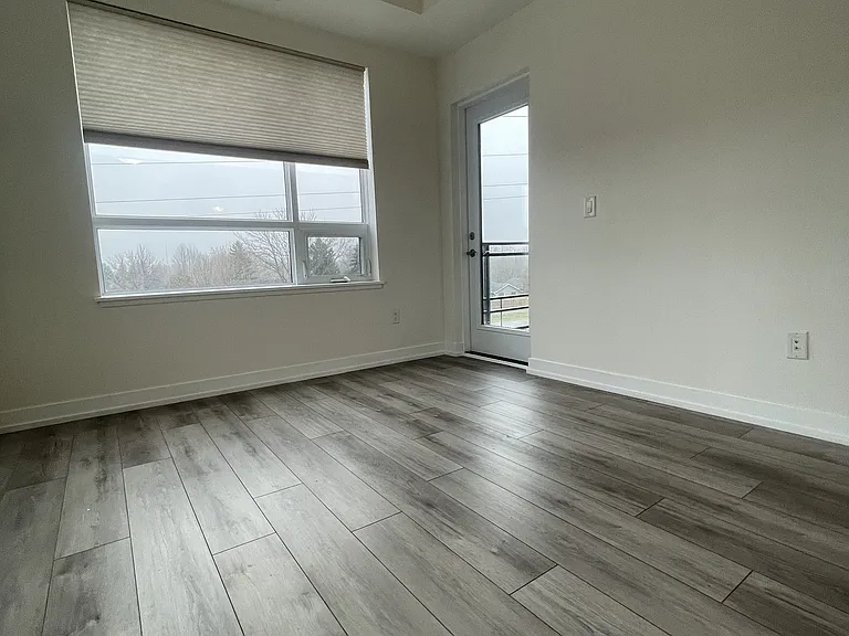 255 Northfield Dr E #314 — Photo 6