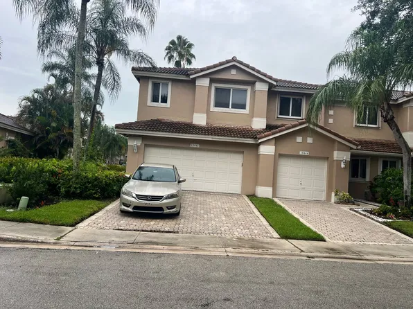 15842SW10 Street, Hollywood, FL 33027