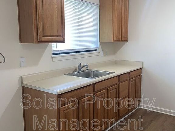 5th image of 1229 Ohio St APT B