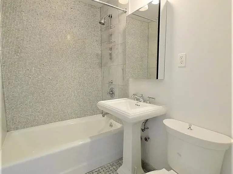 765 Amsterdam Ave #15F — Photo 11