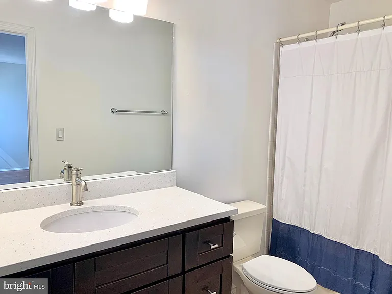 305 Marten Rd — Photo 17