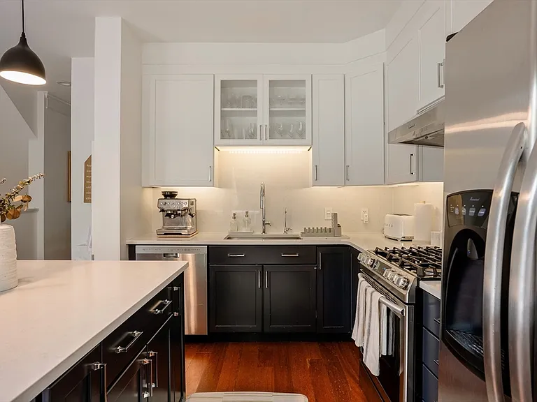 39 Cottage St #2 — Photo 7